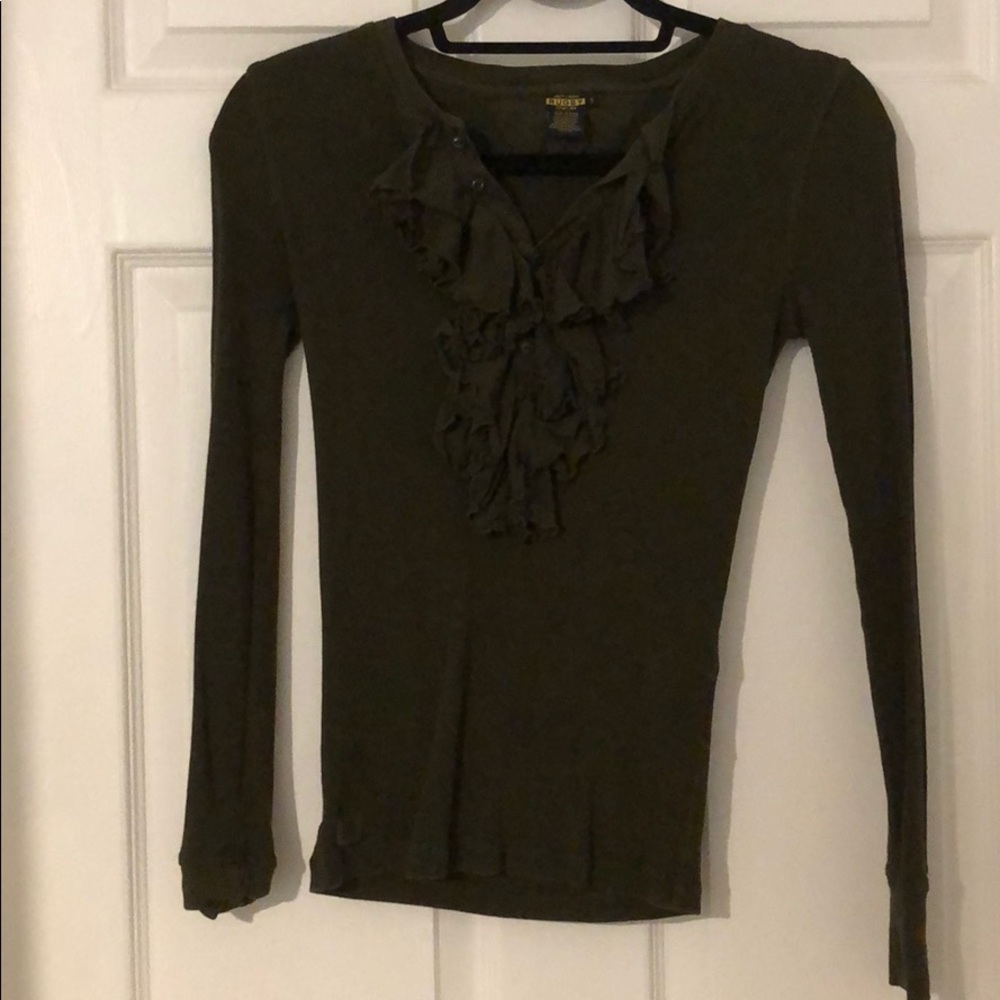 Rugby t shirt with ruffle. Hunter green